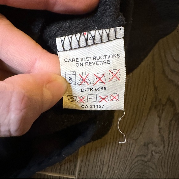 DKNY USA Black Fleece Vest – Women’s Size S – Vintage Donna Karan New York - Picture 8 of 10